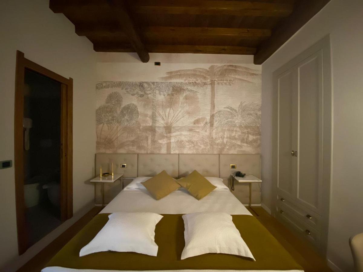 Condotti Rooms Rome Exterior photo